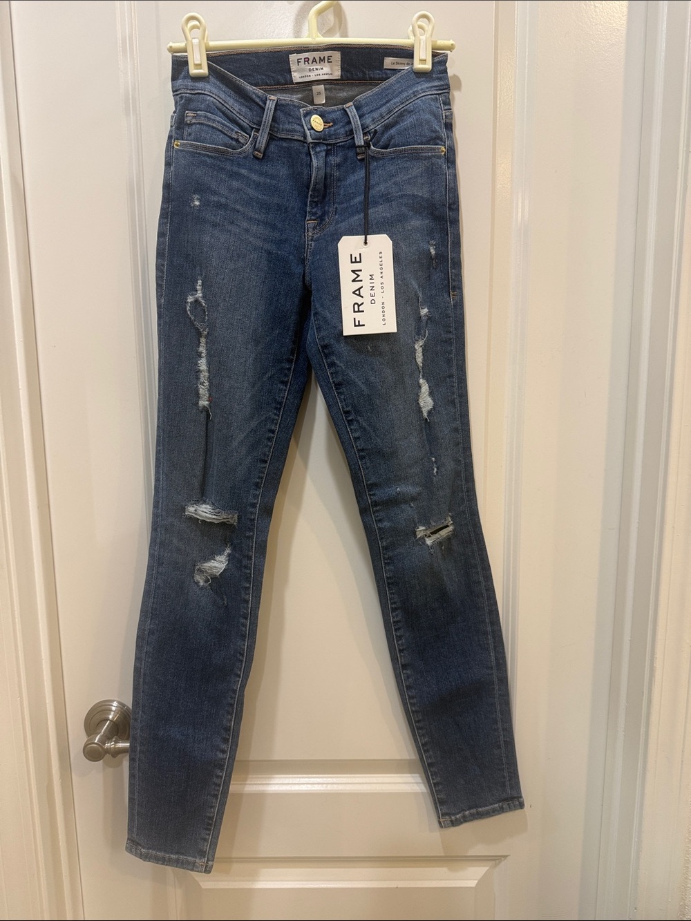 Frame Le Skinny Jeanne NWT